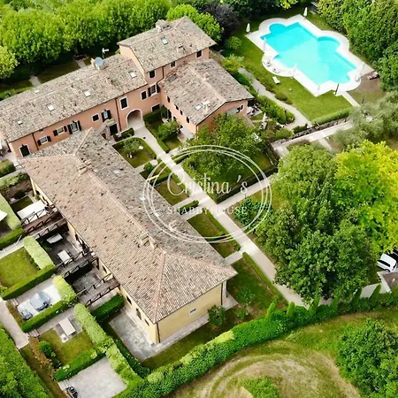 Cristina's Shabbyhouse Апартаменты