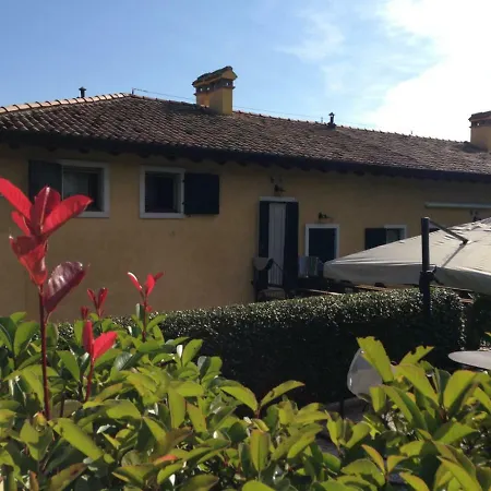 Апартаменты Cristina's Shabbyhouse Костермано